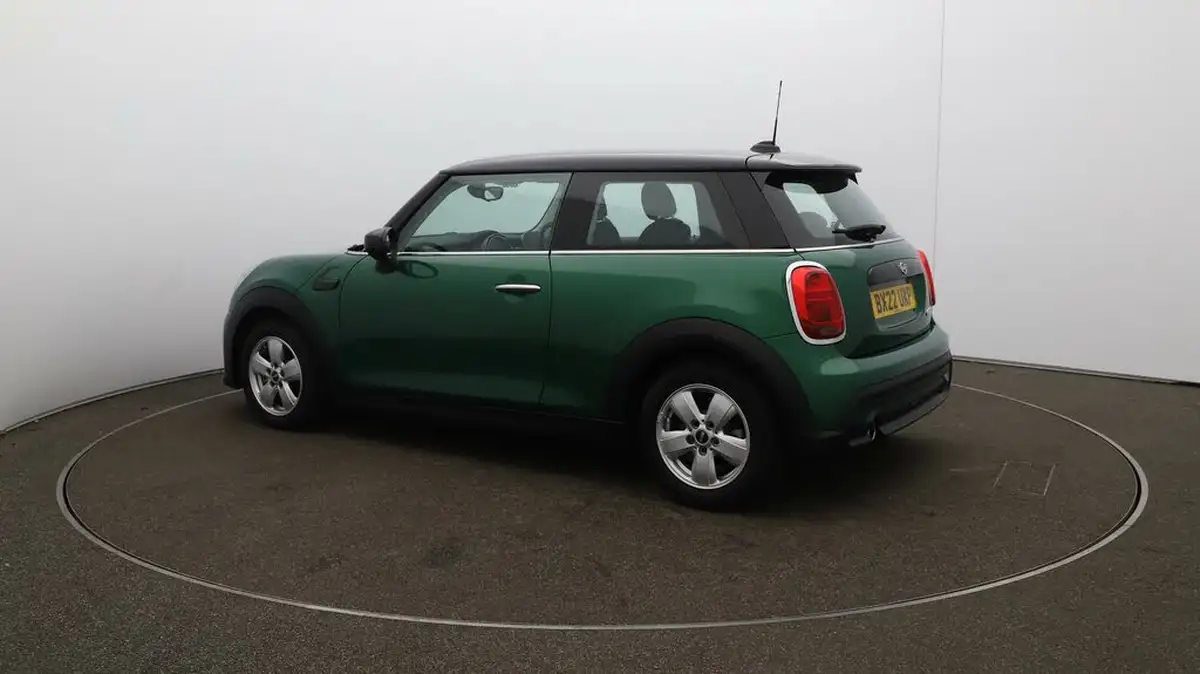 2022-mini-cooper-15-cooper-classic-hatchback-3d-auto-big-32
