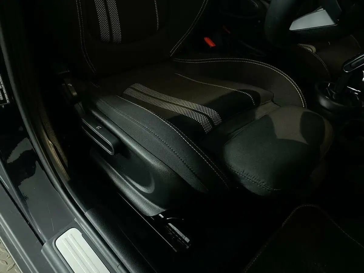 2022-mini-cooper-20-cooper-s-classic-premium-hatchback-5d-auto-big-25
