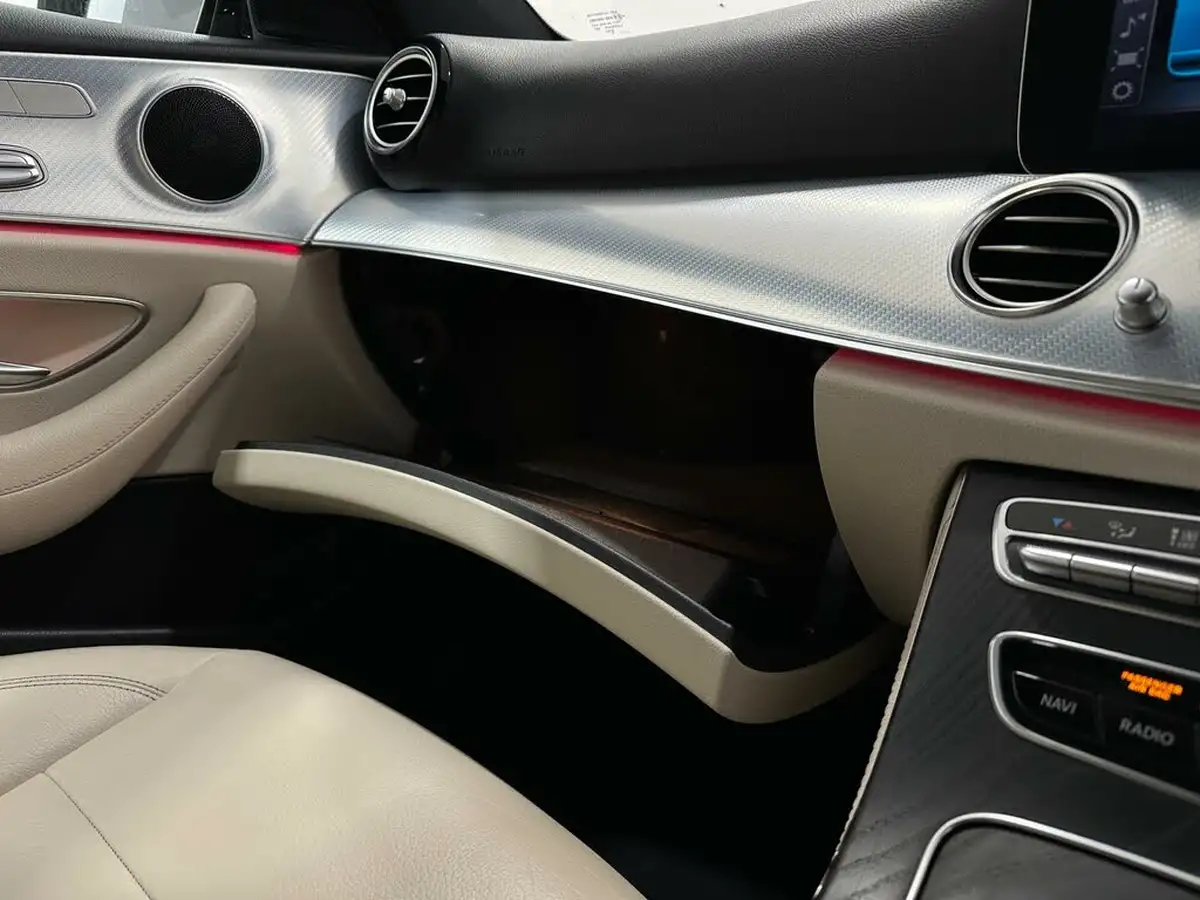 2019-mercedes-benz-e-class-20d-e220d-se-premium-saloon-4d-plus-big-25