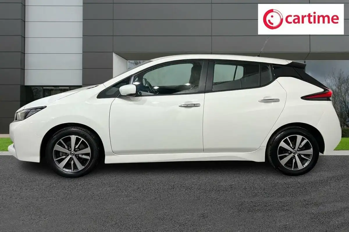2019-nissan-leaf-e-acenta-big-2