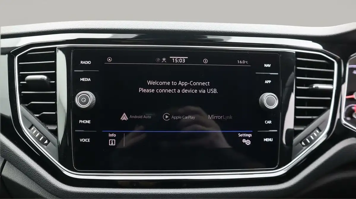 2021-volkswagen-t-roc-15-tsi-black-edition-dsg-big-22