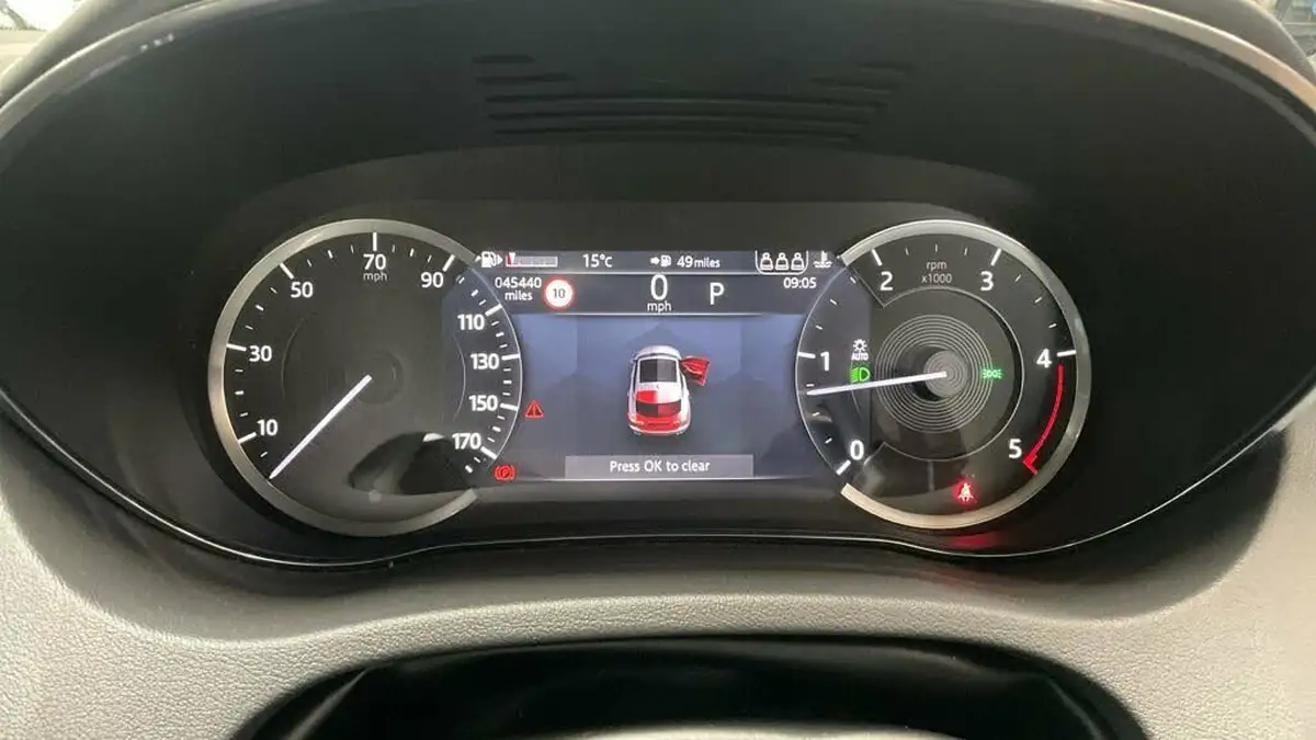 2021-jaguar-e-pace-20-d165-r-dynamic-s-awd-mhev-auto-big-7