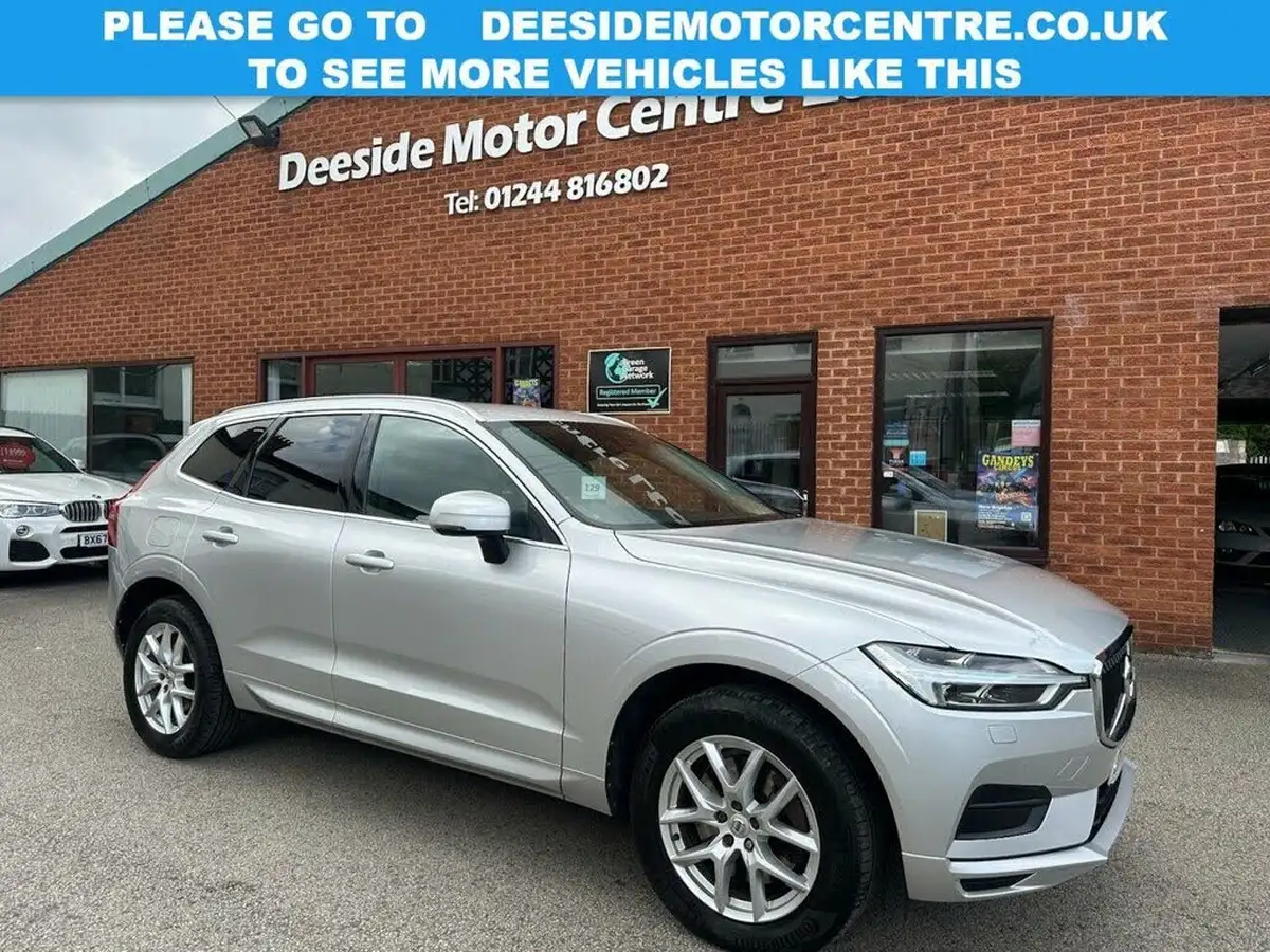 2018-volvo-xc60-20td-d4-momentum-4x4-big-0
