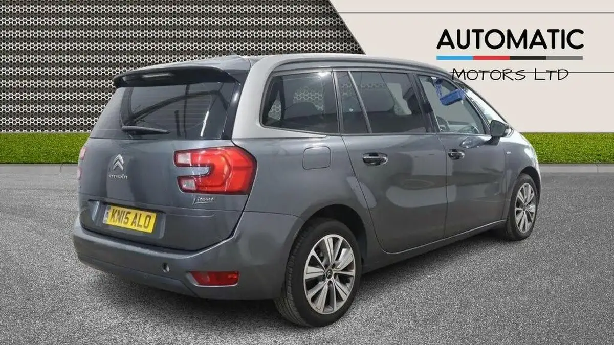 2015-citroen-grand-c4-picasso-20bluehdi-exclusive-eat6-big-1