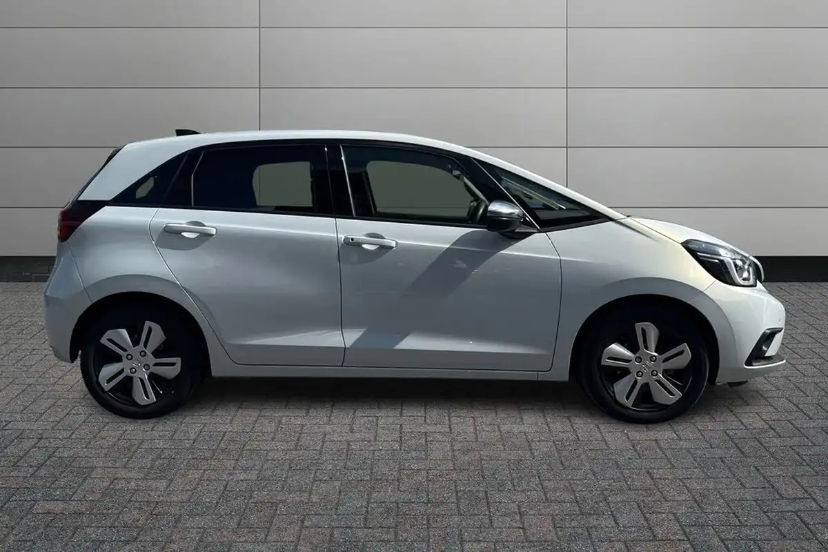2022-honda-jazz-15-i-mmd-ex-107ps-big-4