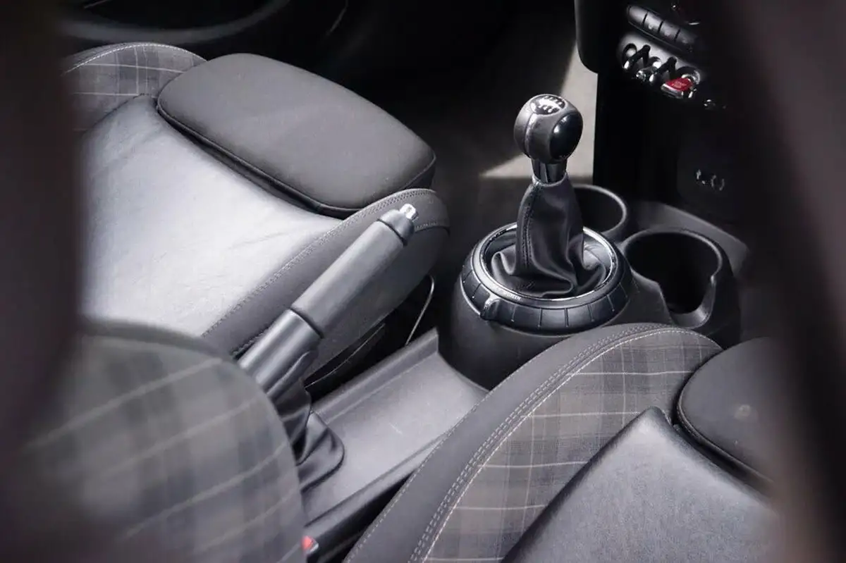 2016-mini-cooper-20td-cooper-sd-170bhp-ss-hatchback-5d-big-21