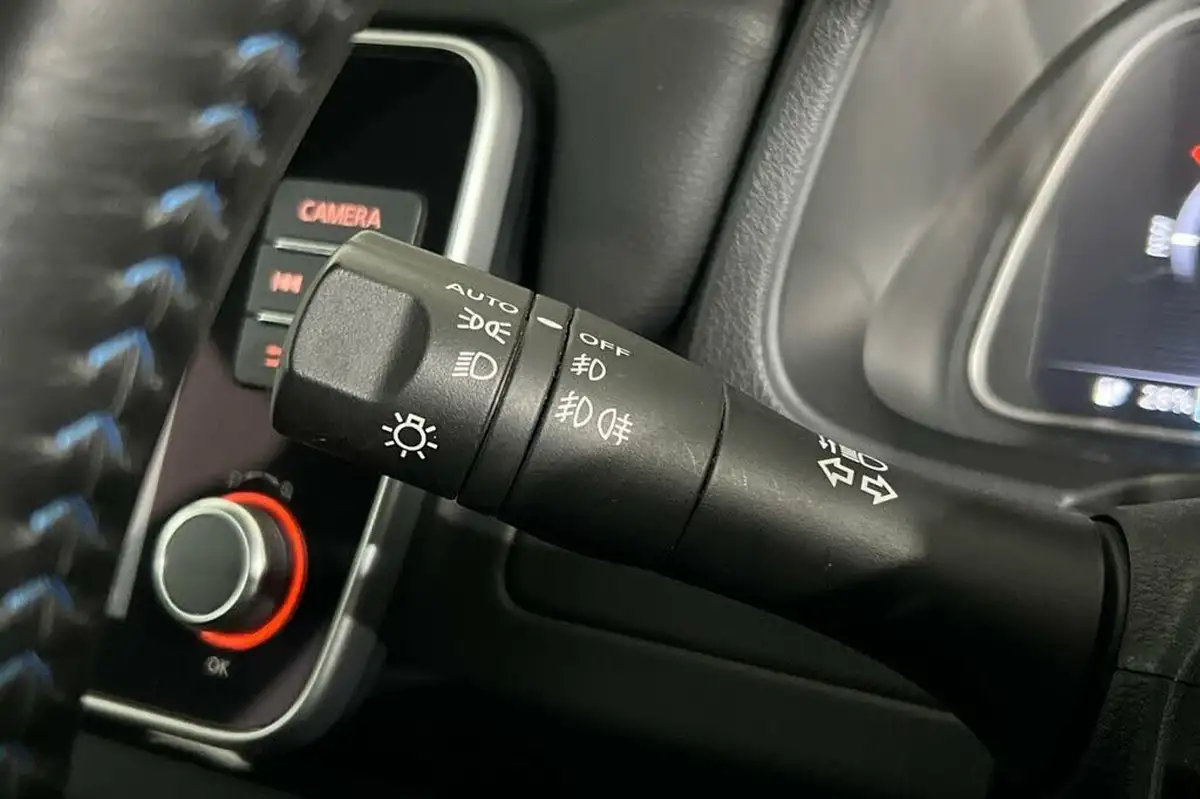2019-nissan-leaf-e-acenta-big-22