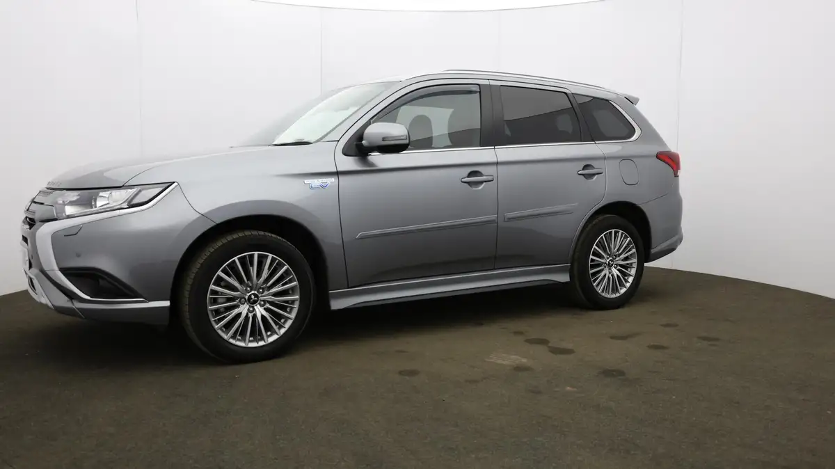 2021-mitsubishi-outlander-24-dynamic-phev-big-35