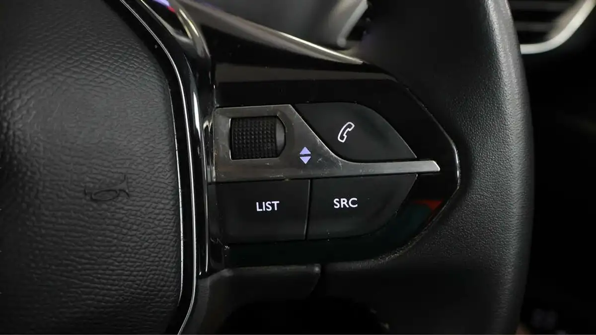 2021-peugeot-3008-suv-15-bluehdi-active-premium-big-22