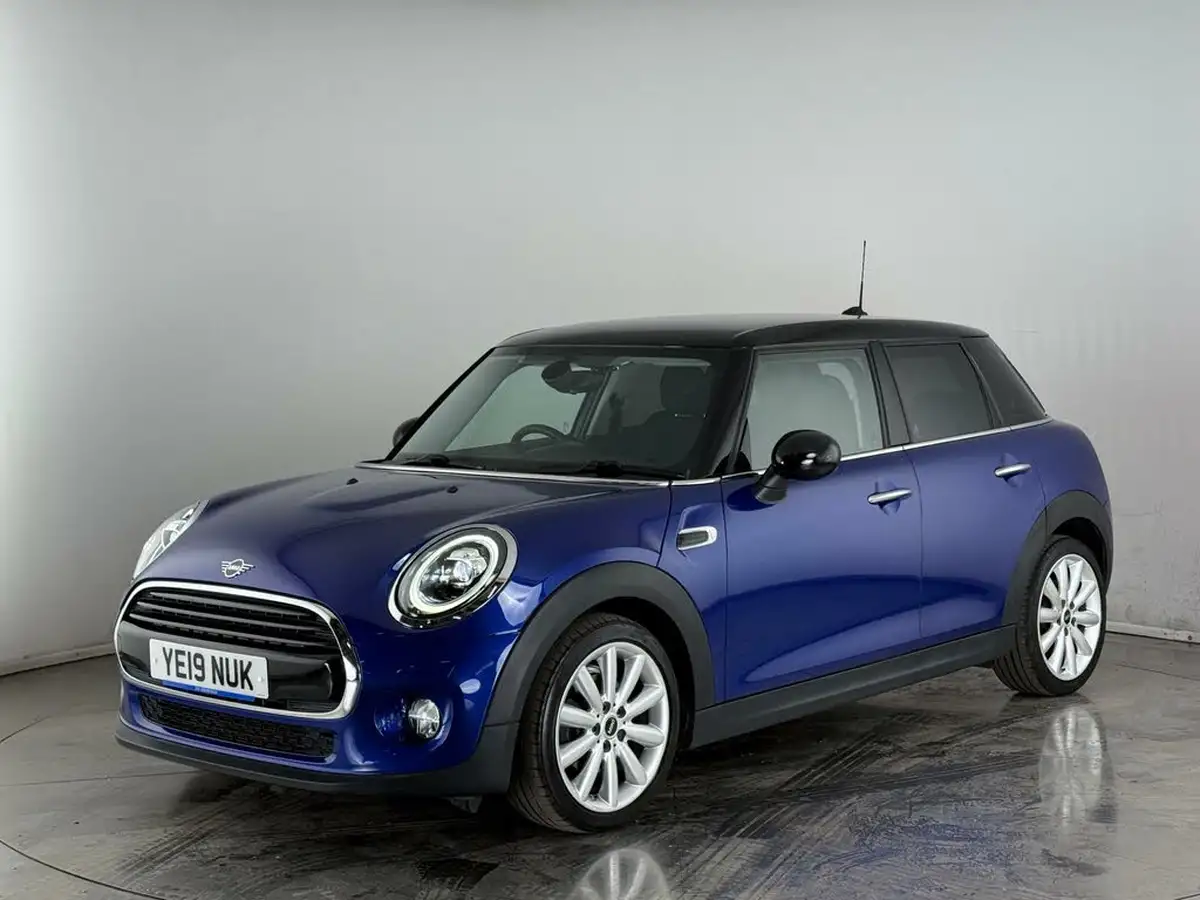 2019-mini-cooper-15-cooper-classic-hatchback-5d-auto-big-2