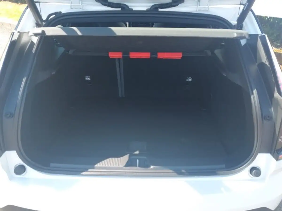 2024-volvo-ex30-e-twin-plus-big-7