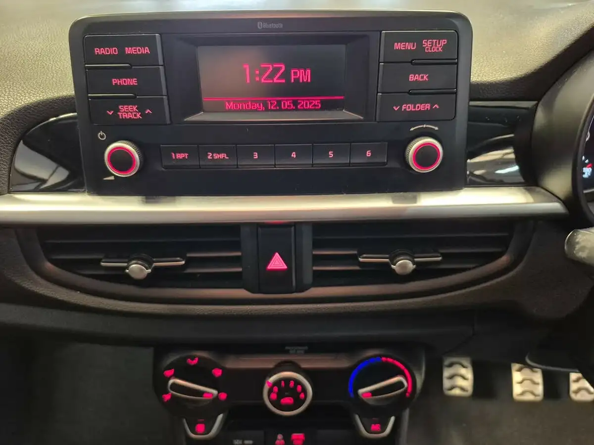 2017-kia-picanto-10-gt-line-big-18