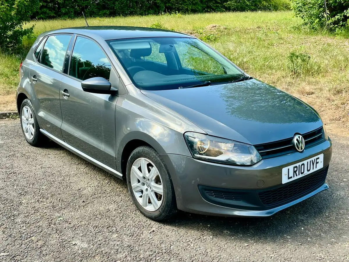 2010-volkswagen-polo-14-se-86ps-5d-dsg-big-1