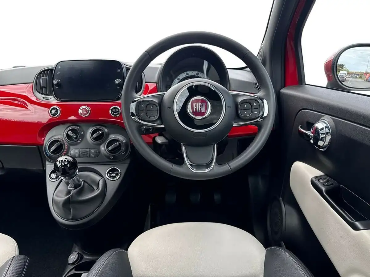 2022-fiat-500-10-dolcevita-big-11
