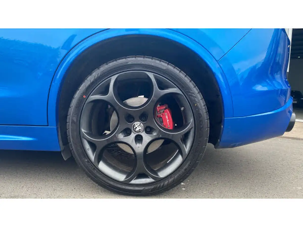 2022-alfa-romeo-stelvio-20-veloce-big-6