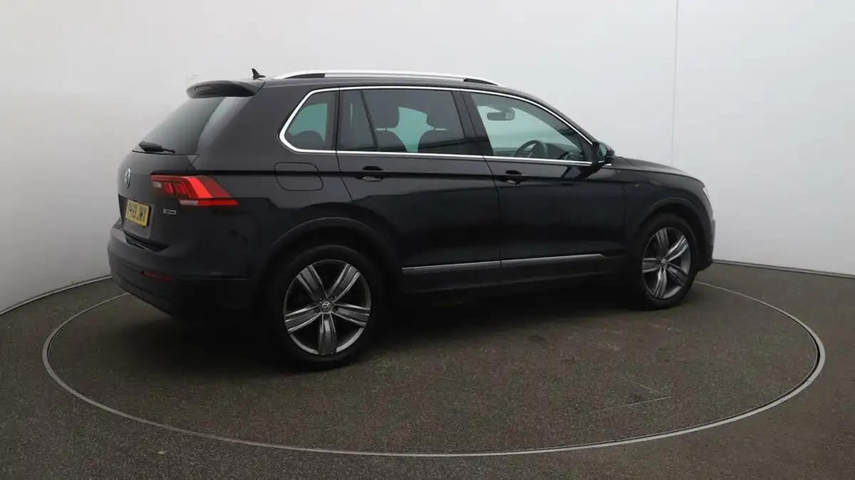 2019-volkswagen-tiguan-20tdi-r-line-tech-150ps-4motion-dsg-big-75