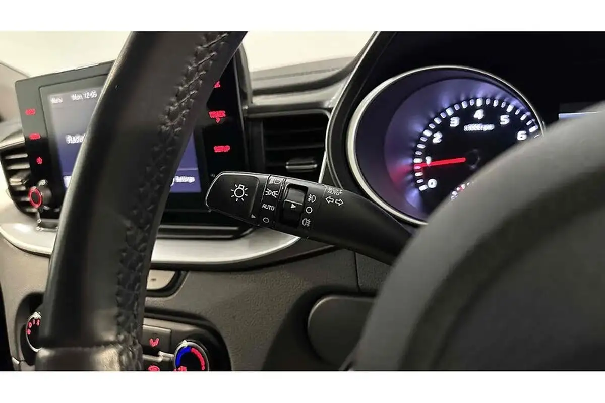 2023-kia-ceed-15-t-gdi-2-158bhp-sportswagon-big-31