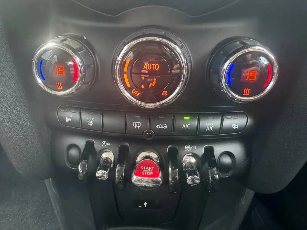 2019-mini-cooper-15-cooper-classic-hatchback-5d-big-27