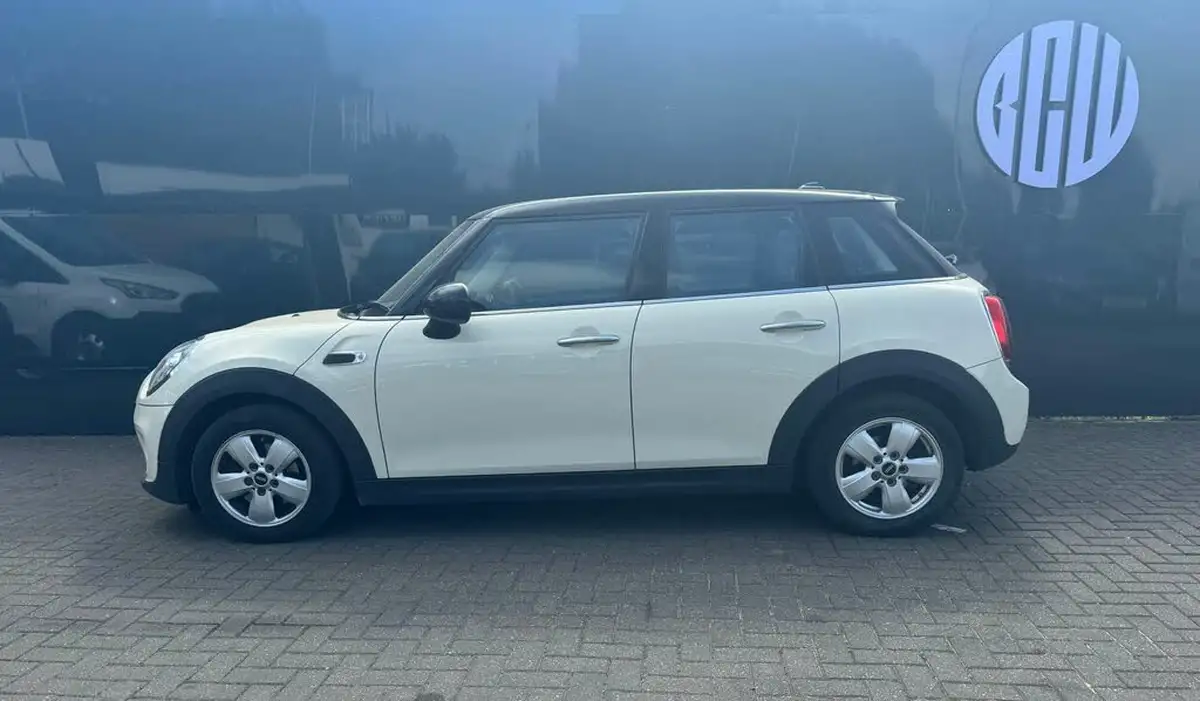 2019-mini-cooper-15-cooper-classic-hatchback-5d-big-3