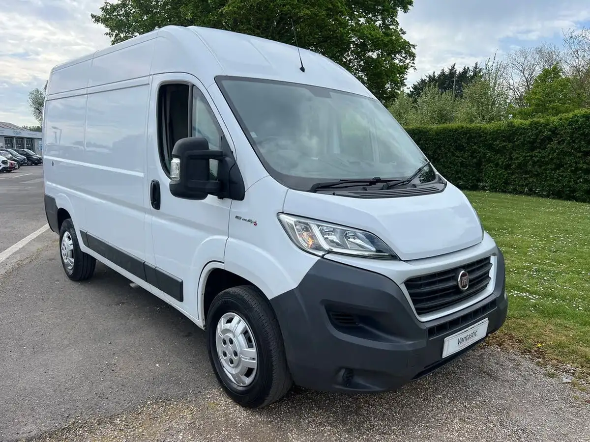 2017-fiat-ducato-20td-35-lh2-panel-big-10