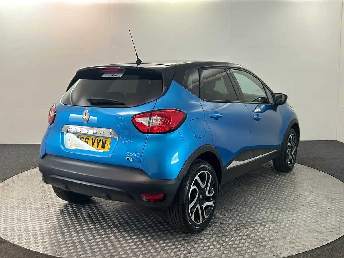 2016-renault-captur-09-dynamique-s-nav-big-4