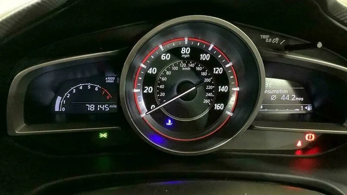 2016-mazda-mazda3-20-se-l-nav-skyactiv-g-fastback-4d-big-11