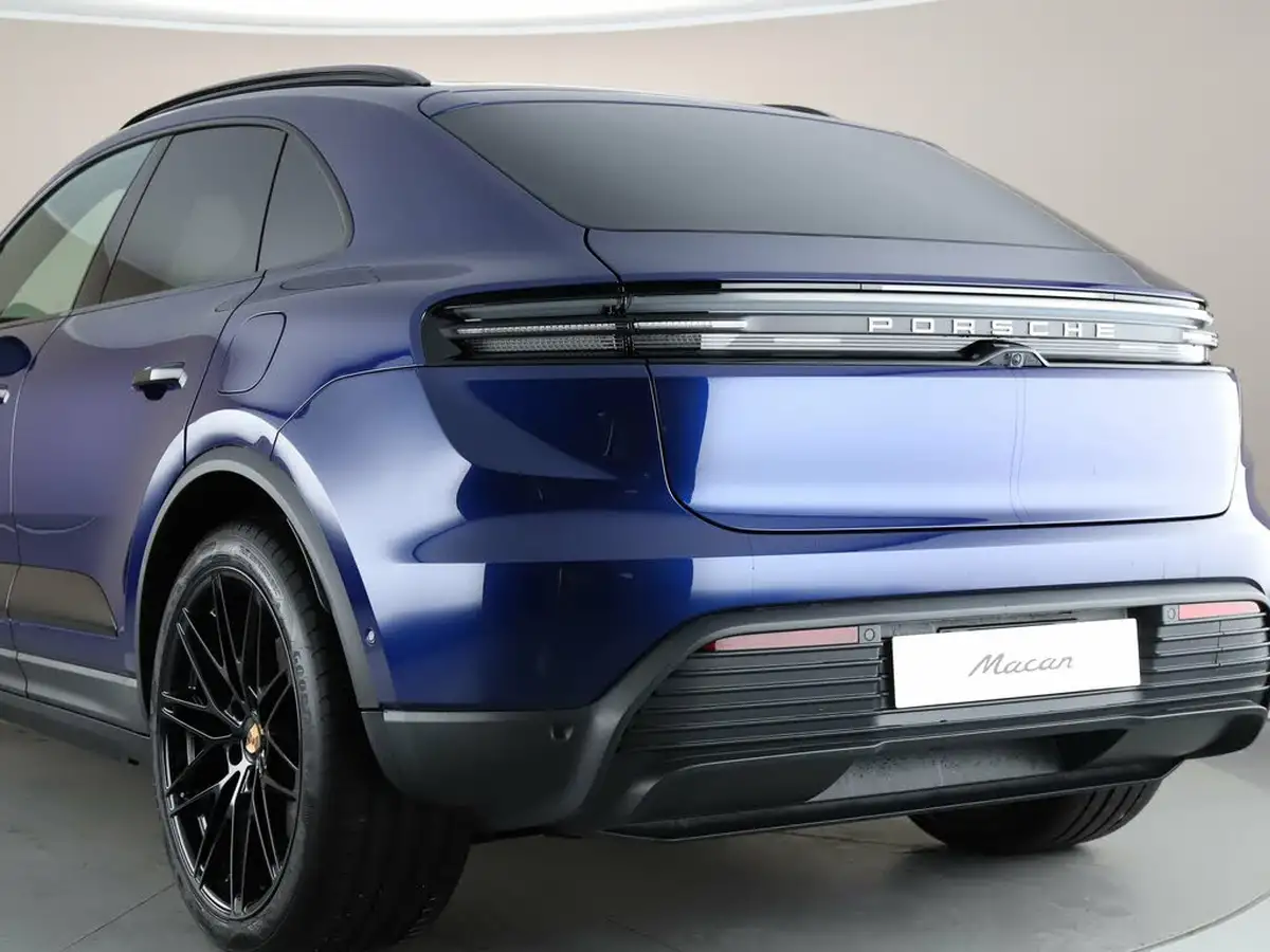 2025-porsche-macan-e-4-electric-big-51