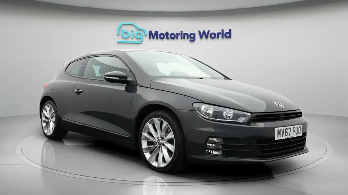 2017-volkswagen-scirocco-20-tsi-gt-bmt-big-0