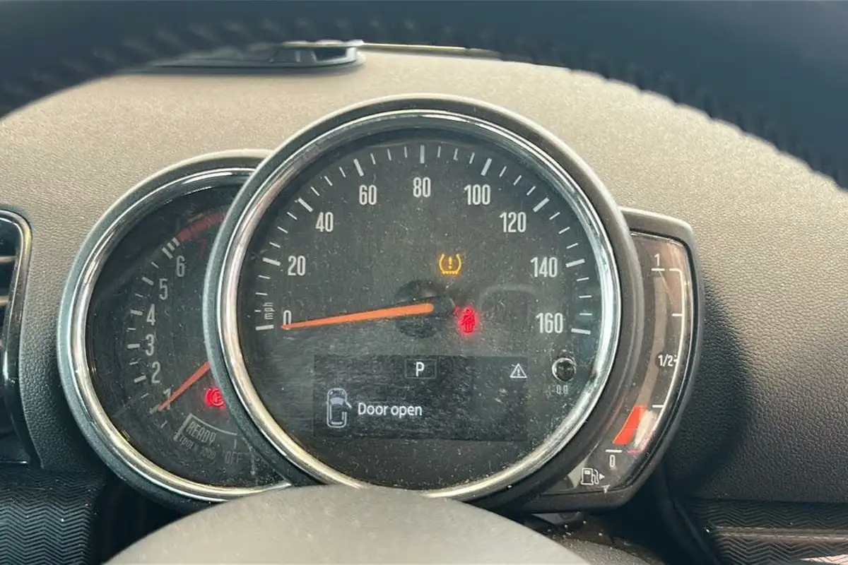 2018-mini-clubman-15-cooper-ss-auto-big-17