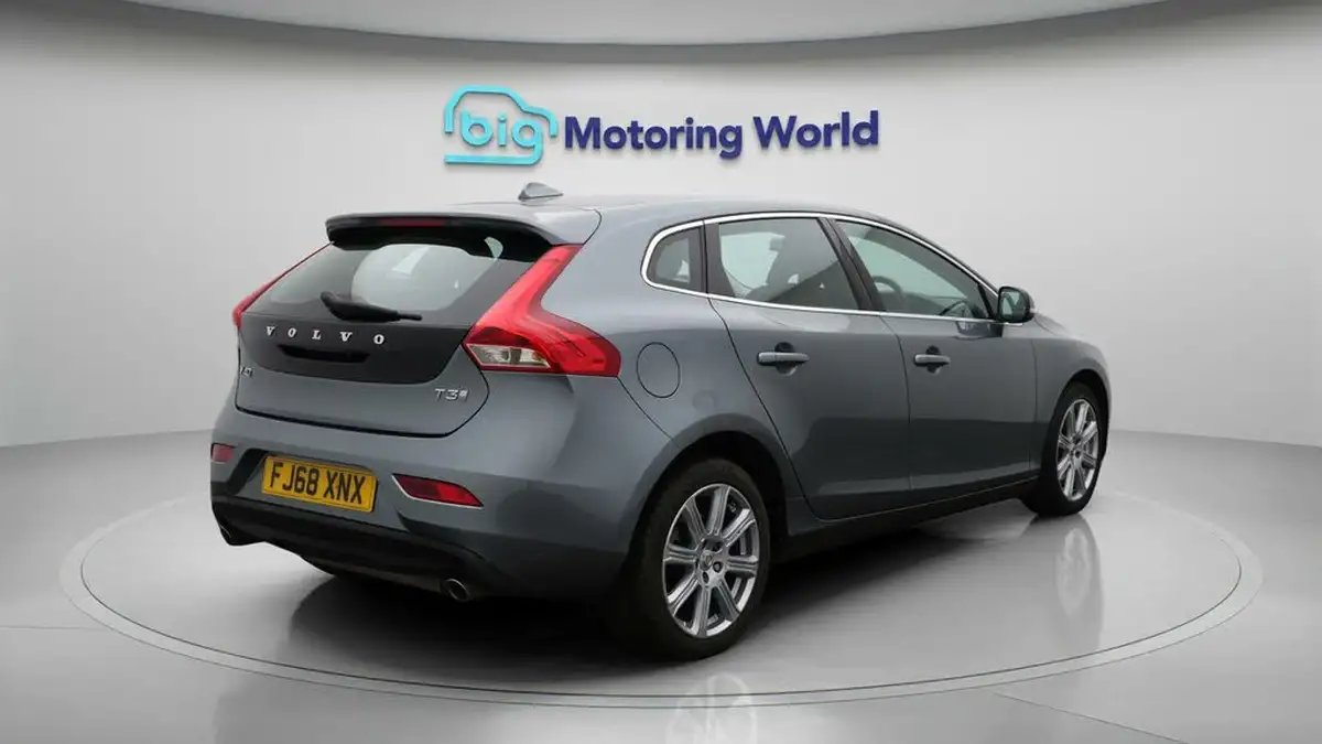 2018-volvo-v40-15-t3-inscription-big-7