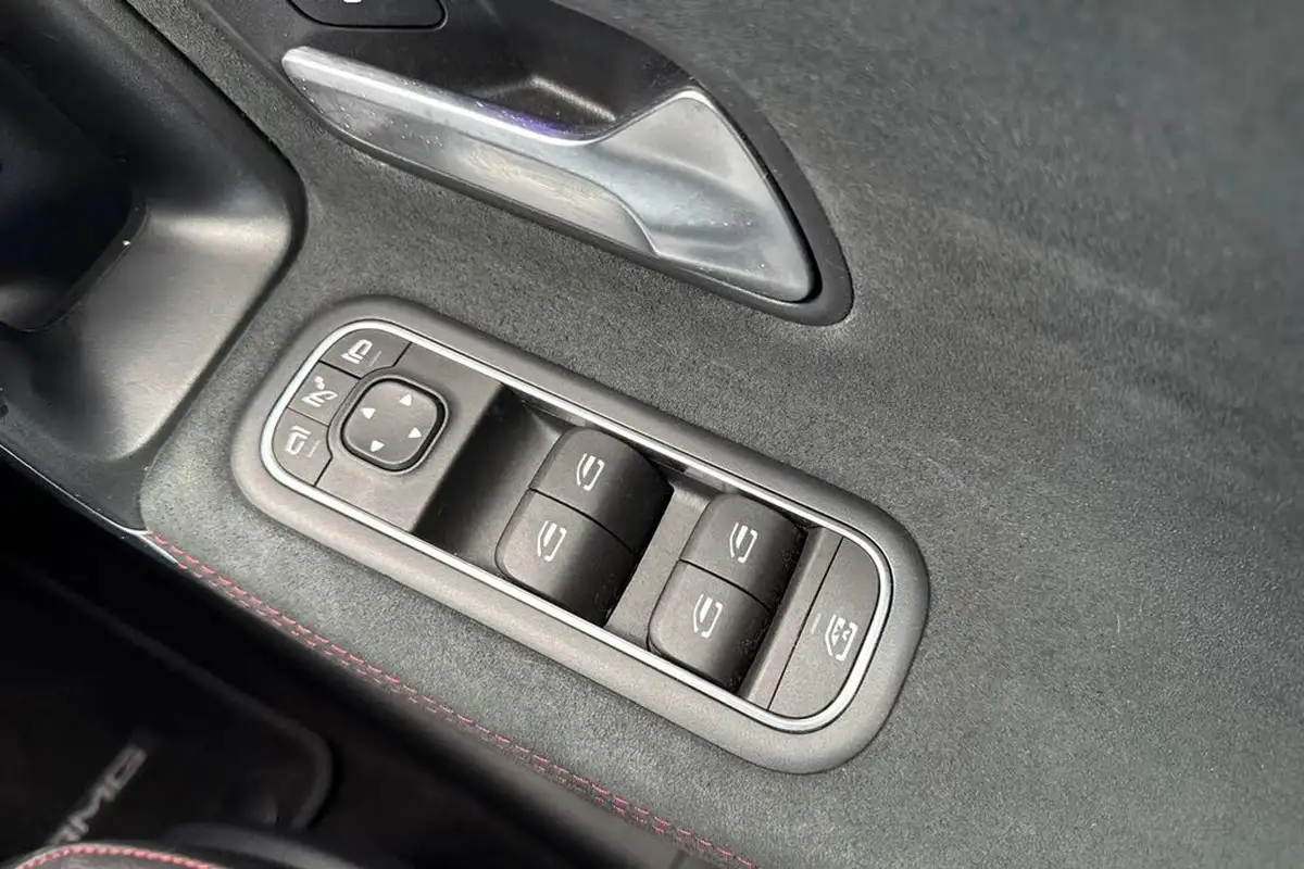 2023-mercedes-benz-cla-20d-cla-220d-amg-line-premium-plus-night-edition-coupe-4d-big-46