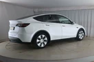 2022-tesla-model-y-e-long-range-small-5