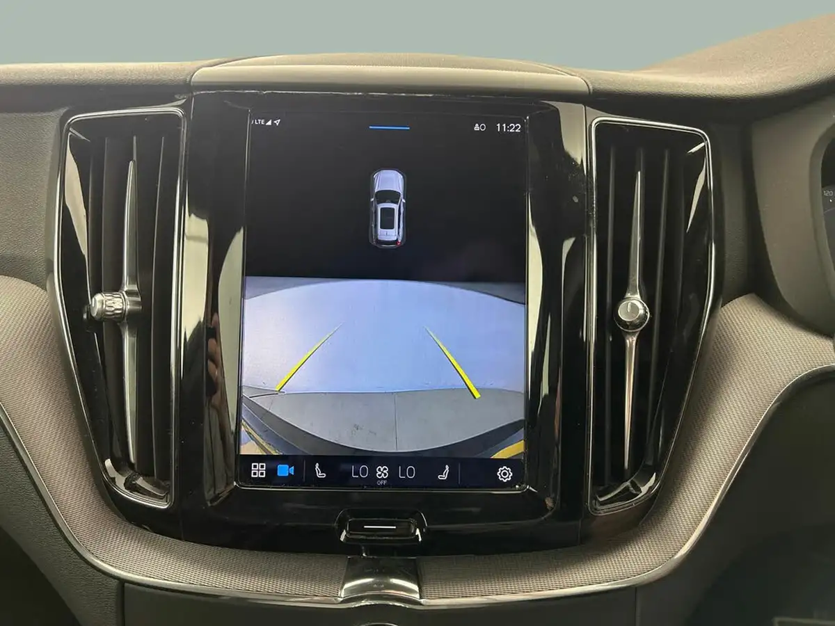 2021-volvo-xc60-20td-b4-r-design-awd-big-22