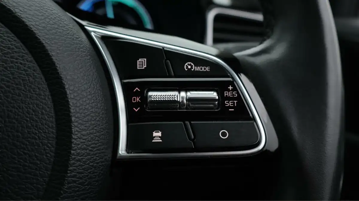 2022-kia-xceed-16-gdi-4-big-26