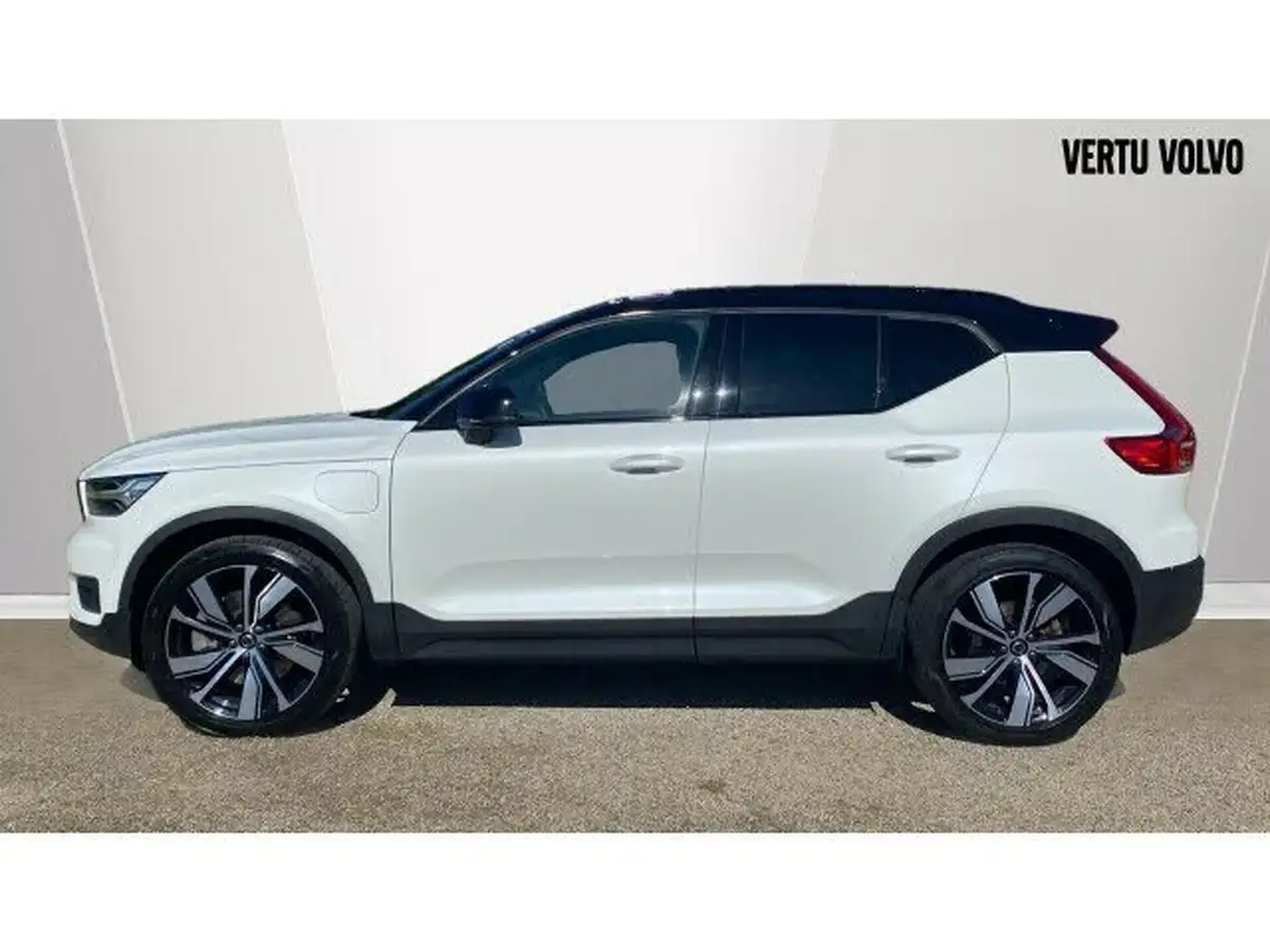 2022-volvo-xc40-15-t5-r-design-pro-big-7