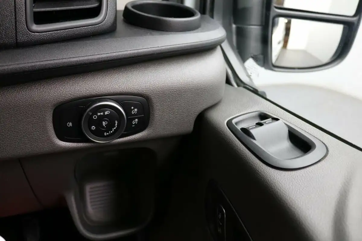 2022-ford-transit-big-54