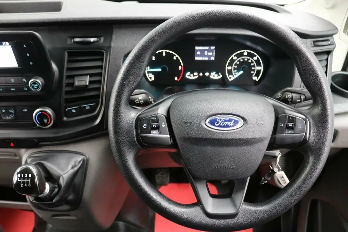 2022-ford-transit-big-30