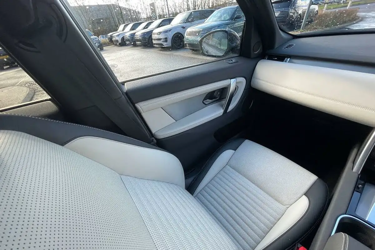 2022-land-rover-discovery-sport-20-d200-urban-edition-big-12