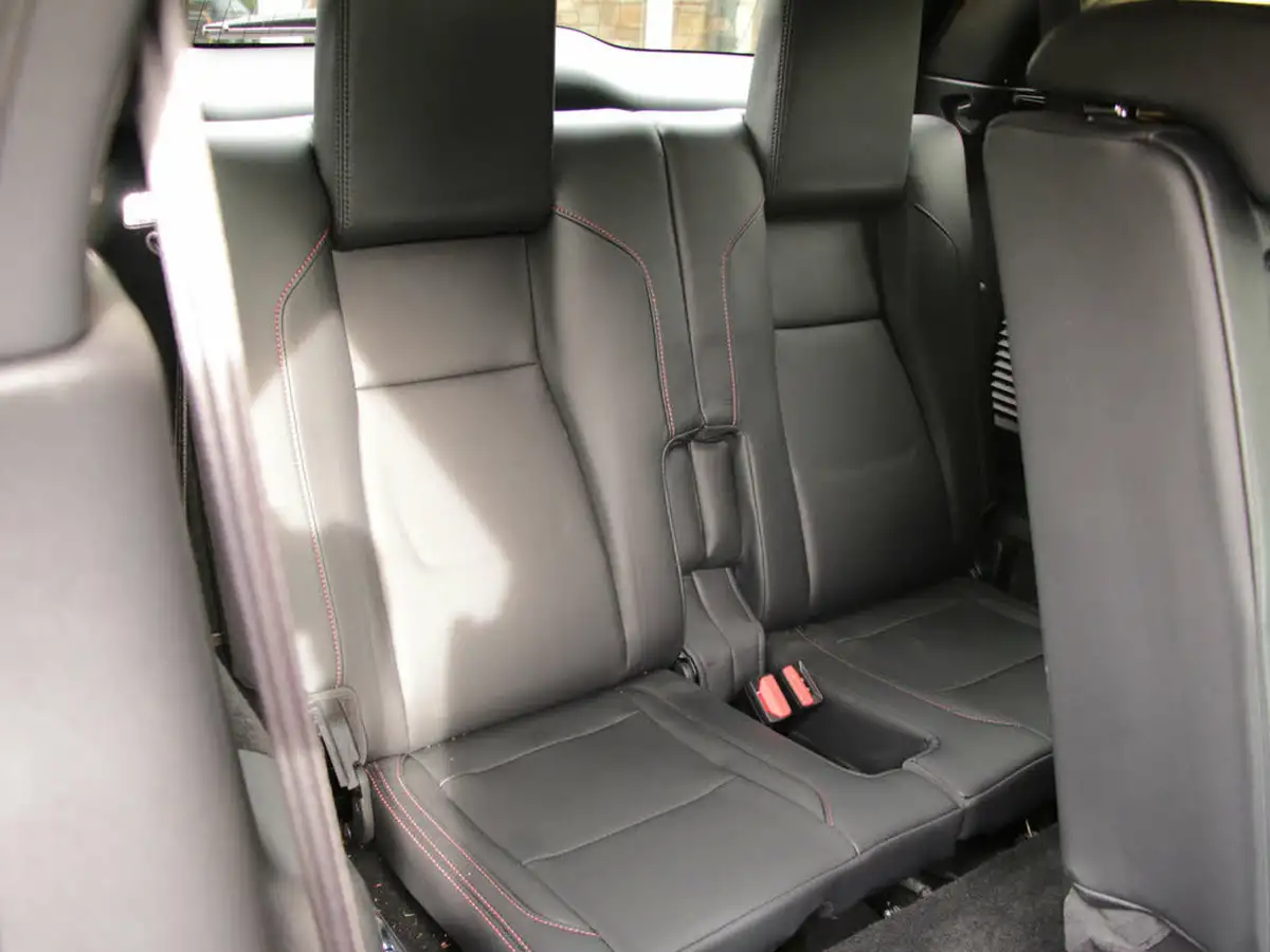 2019-land-rover-discovery-sport-20-d180-r-dynamic-se-big-51