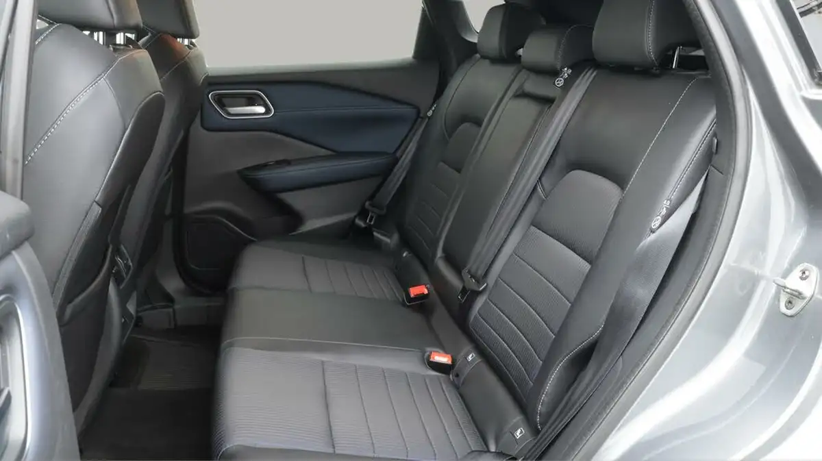 2022-nissan-qashqai-13-dig-t-tekna-158ps-xtronic-big-15