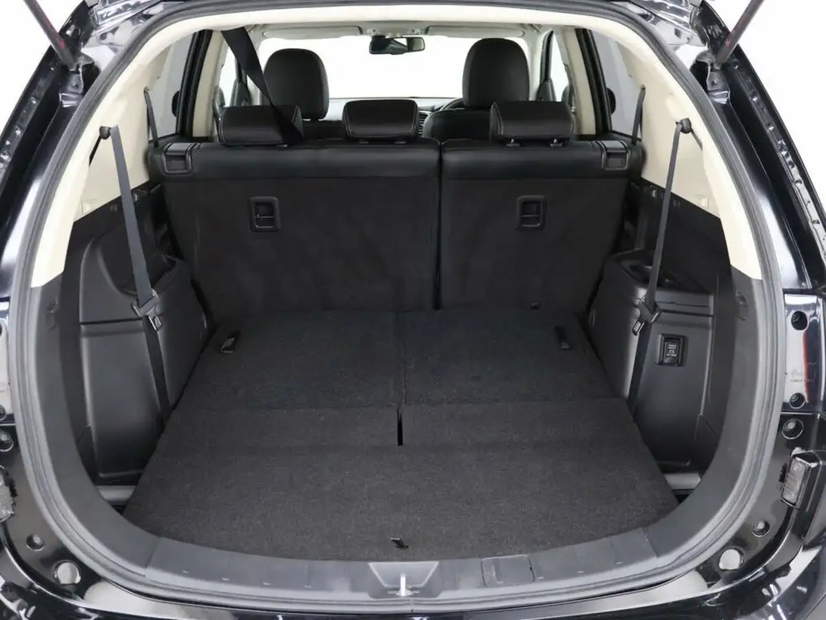 2018-mitsubishi-outlander-22di-d-3-big-25