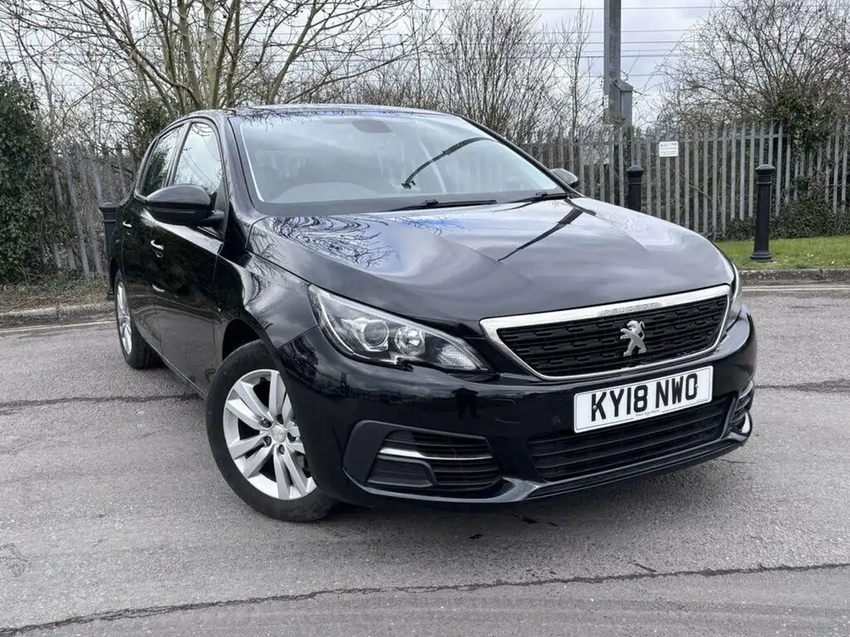 2018-peugeot-308-12-puretech-active-130bhp-eat6-big-1