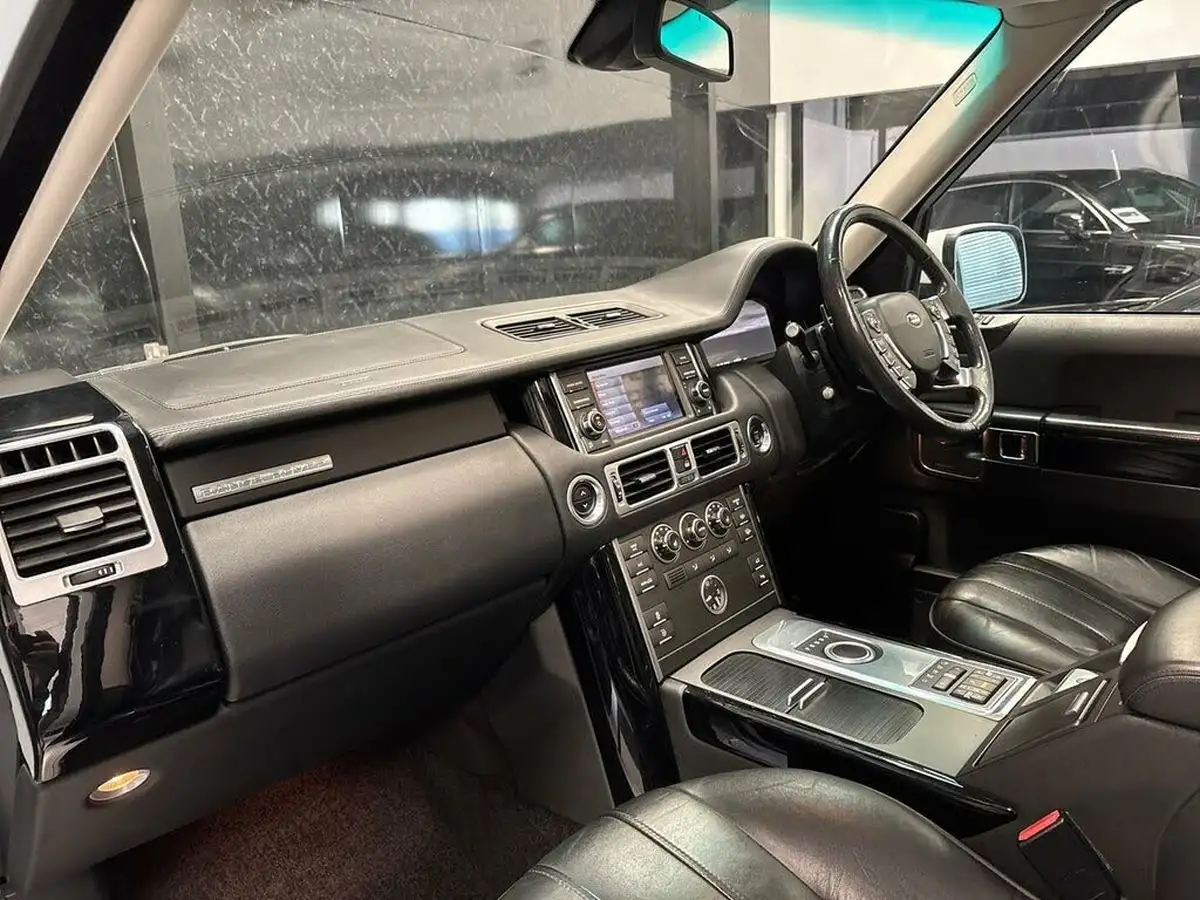 2011-land-rover-range-rover-44td-vogue-big-11