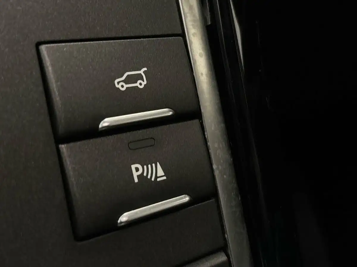 2011-land-rover-range-rover-44td-vogue-big-35
