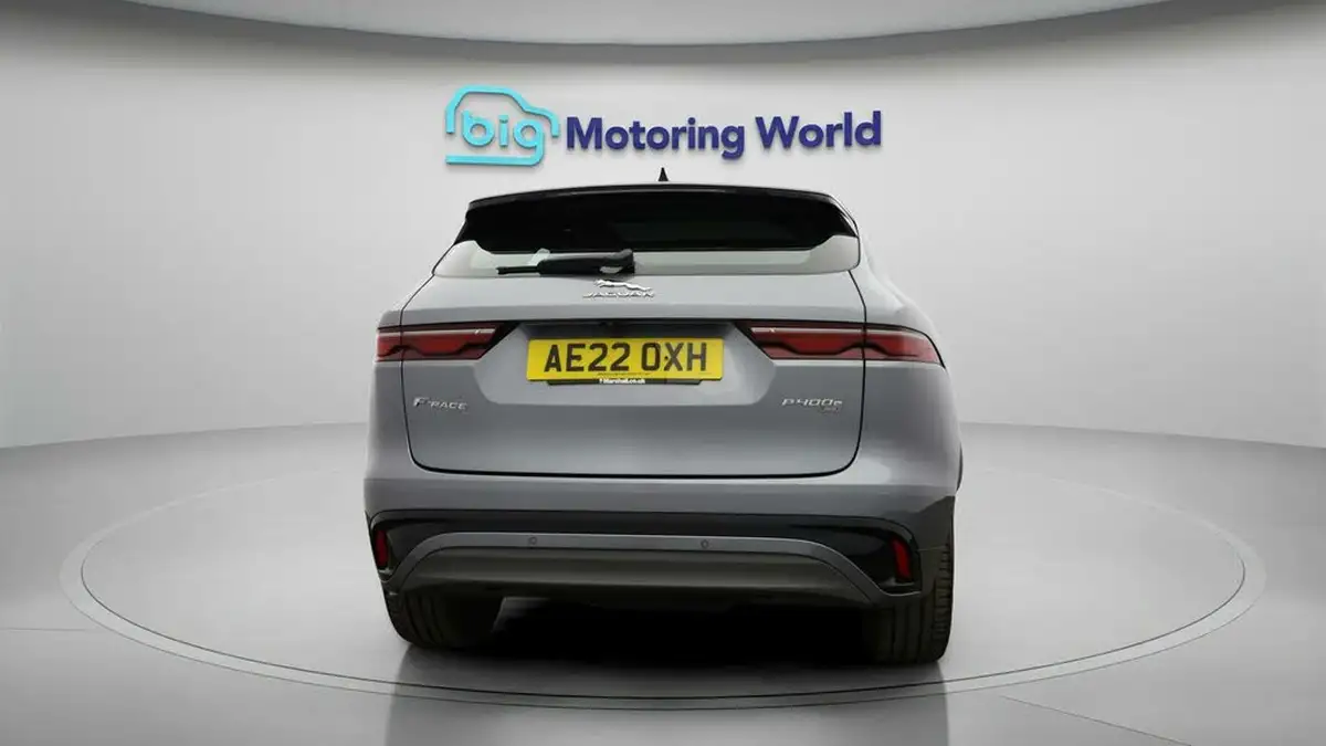 2022-jaguar-f-pace-20-p400e-r-dynamic-se-big-5