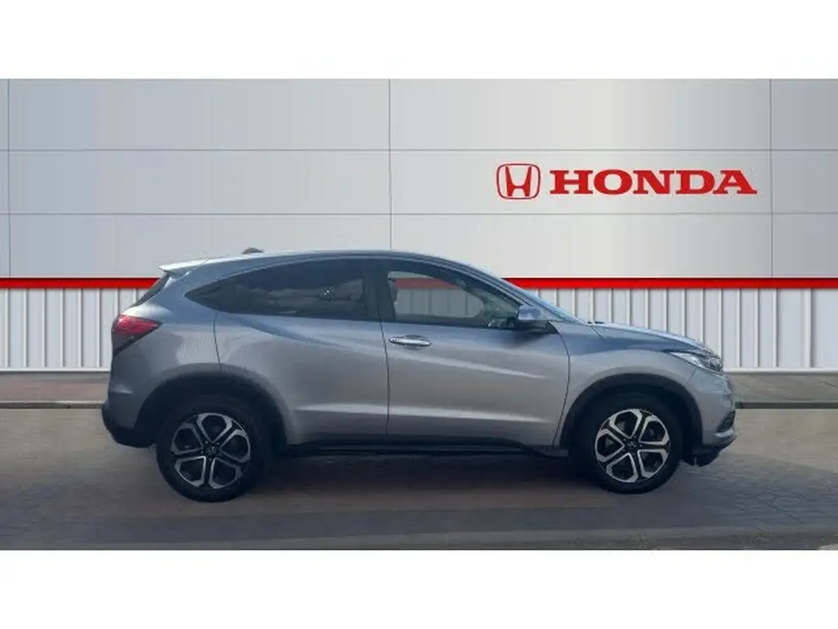 2018-honda-hr-v-15-i-vtec-se-big-4