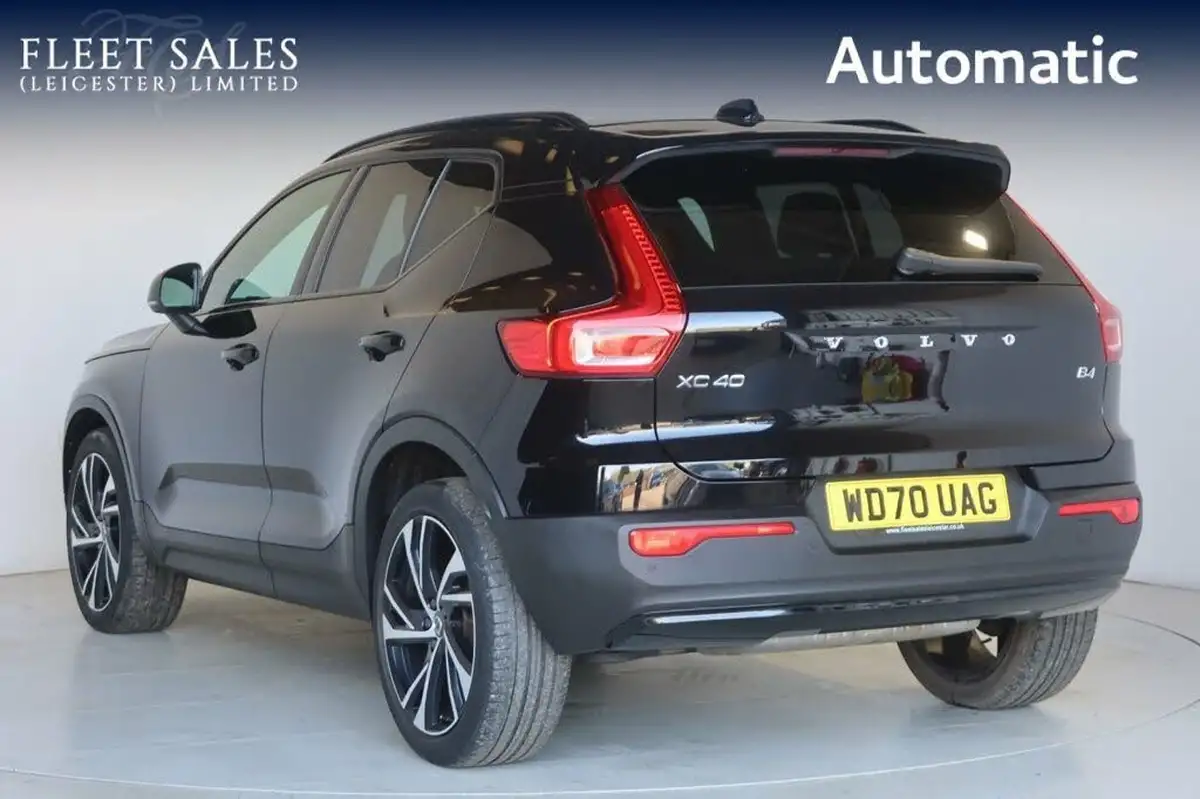 2021-volvo-xc40-20-b4-r-design-pro-197bhp-geartronic-big-3