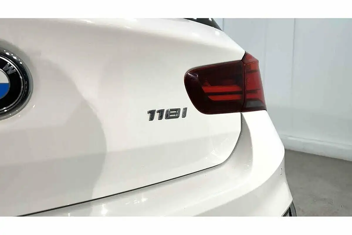 2019-bmw-1-series-15-118i-m-sport-shadow-edition-5d-auto-big-14
