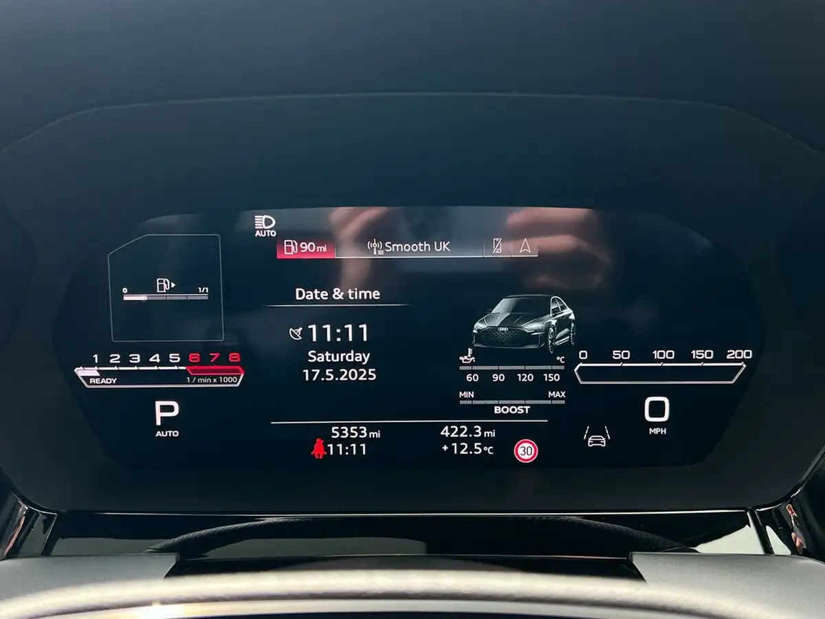 2025-audi-rs3-big-32