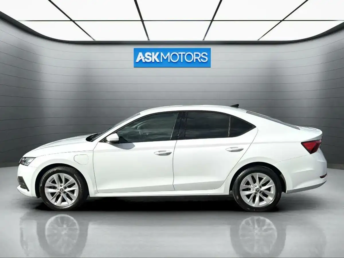 2021-skoda-octavia-big-25